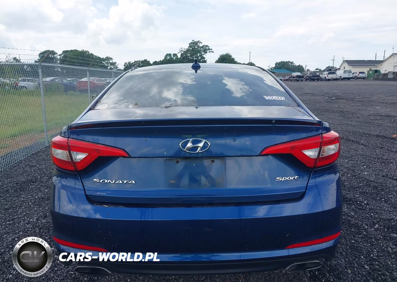 2015 Hyundai Sonata Sport VIN:5NPE34AF7FH219735 - 16