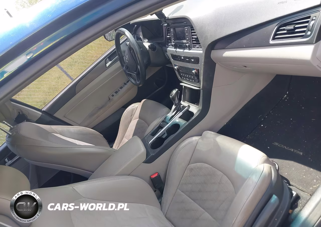 2015 Hyundai Sonata Sport VIN:5NPE34AF7FH219735 - 5