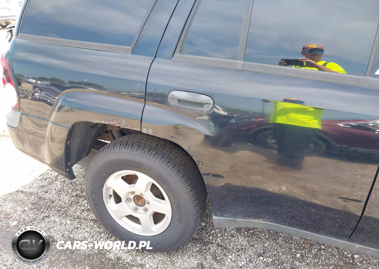 2002 Chevrolet Trailblazer Ls VIN:1GNDT13S822208220 - 6