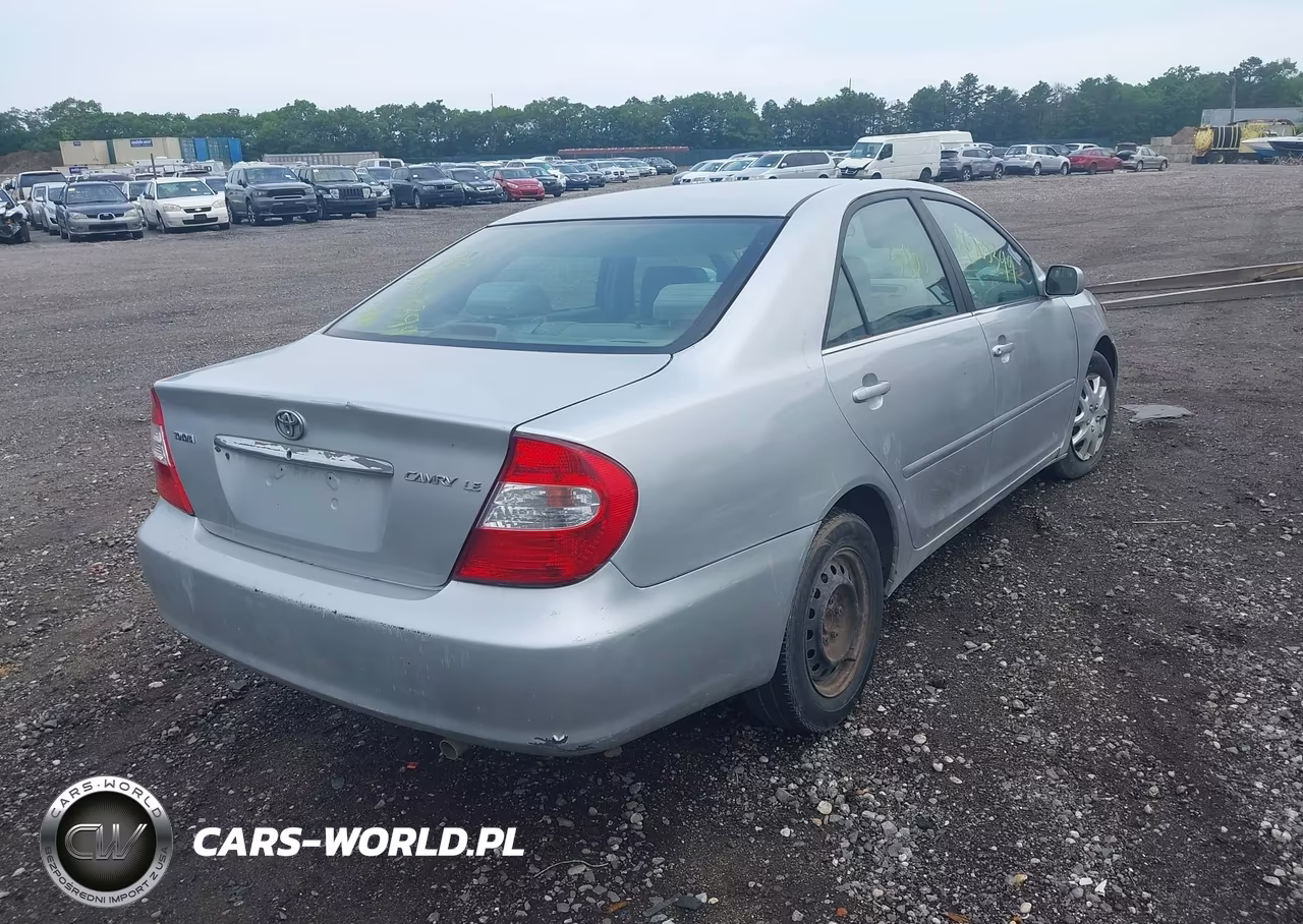 2002 Toyota Camry Le VIN:4T1BE32K72U046796 - 4