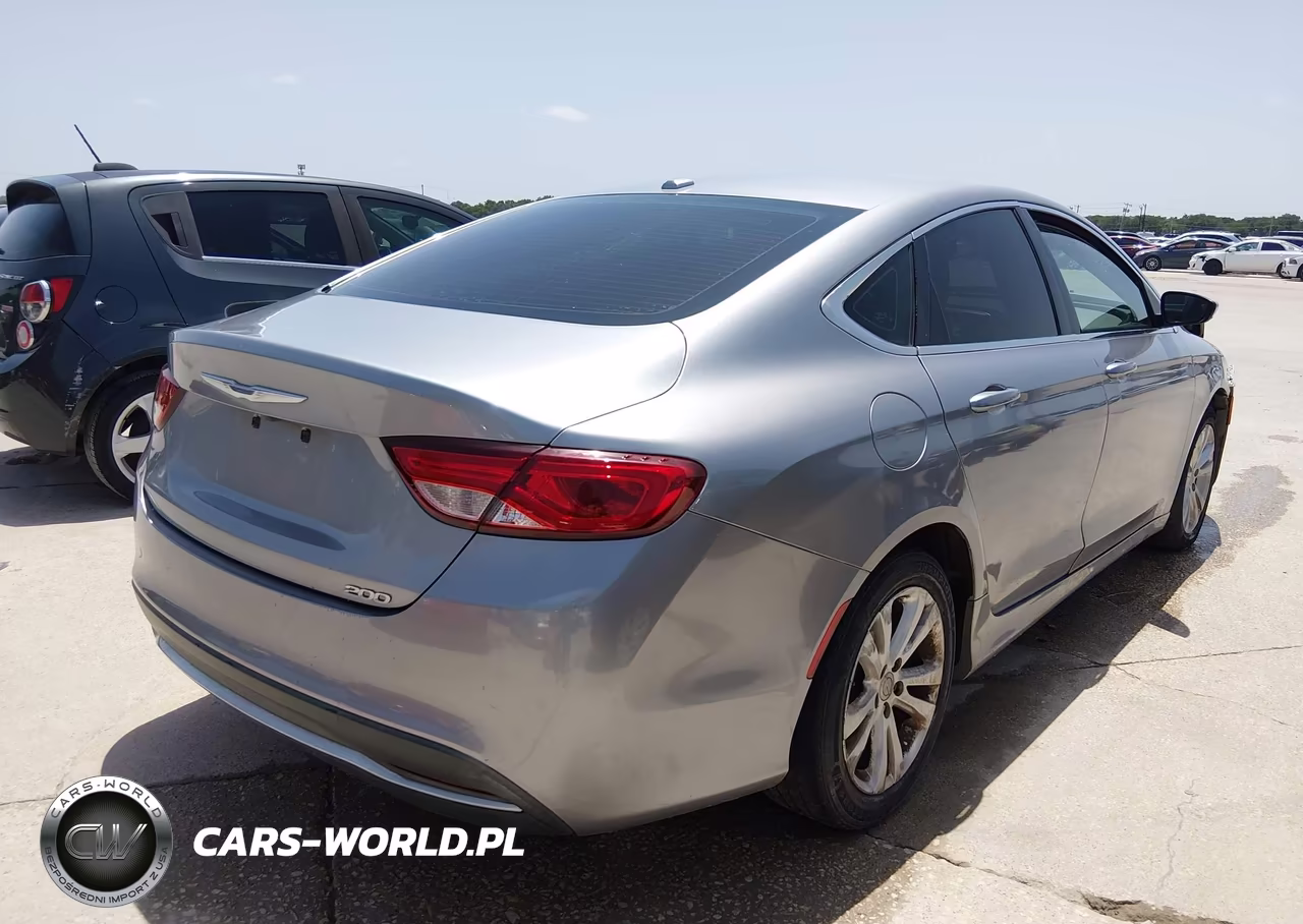 2015 Chrysler 200 Limited VIN:1C3CCCAB7FN658078 - 4