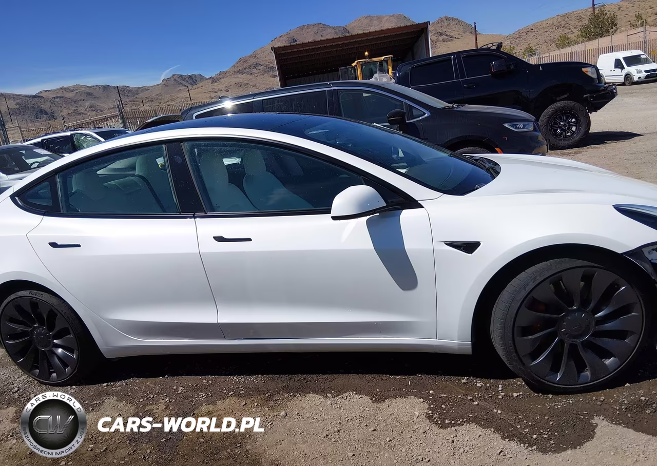 2022 Tesla Model 3 Performance Dual Motor All-Wheel Drive VIN:5YJ3E1EC4NF293403 - 13