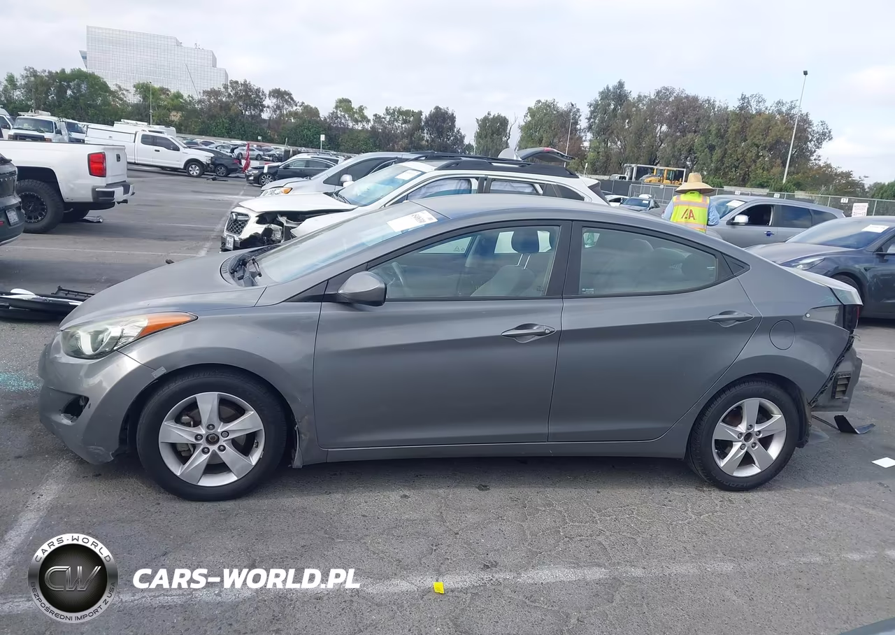 2013 Hyundai Elantra Gls VIN:5NPDH4AE9DH331065 - 15
