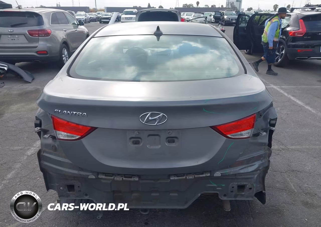 2013 Hyundai Elantra Gls VIN:5NPDH4AE9DH331065 - 17