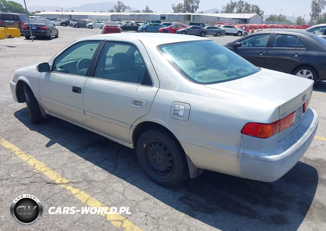 2001 Toyota Camry Le VIN:4T1BG22K91U111649 - 3