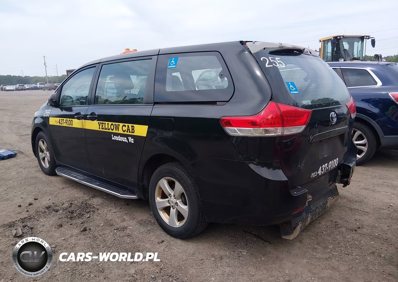 2012 Toyota Sienna Base V6 7 Passenger VIN:5TDZK3DC0CS273643 - 3