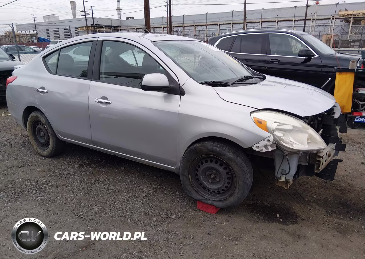 2013 Nissan Versa 1.6 Sv