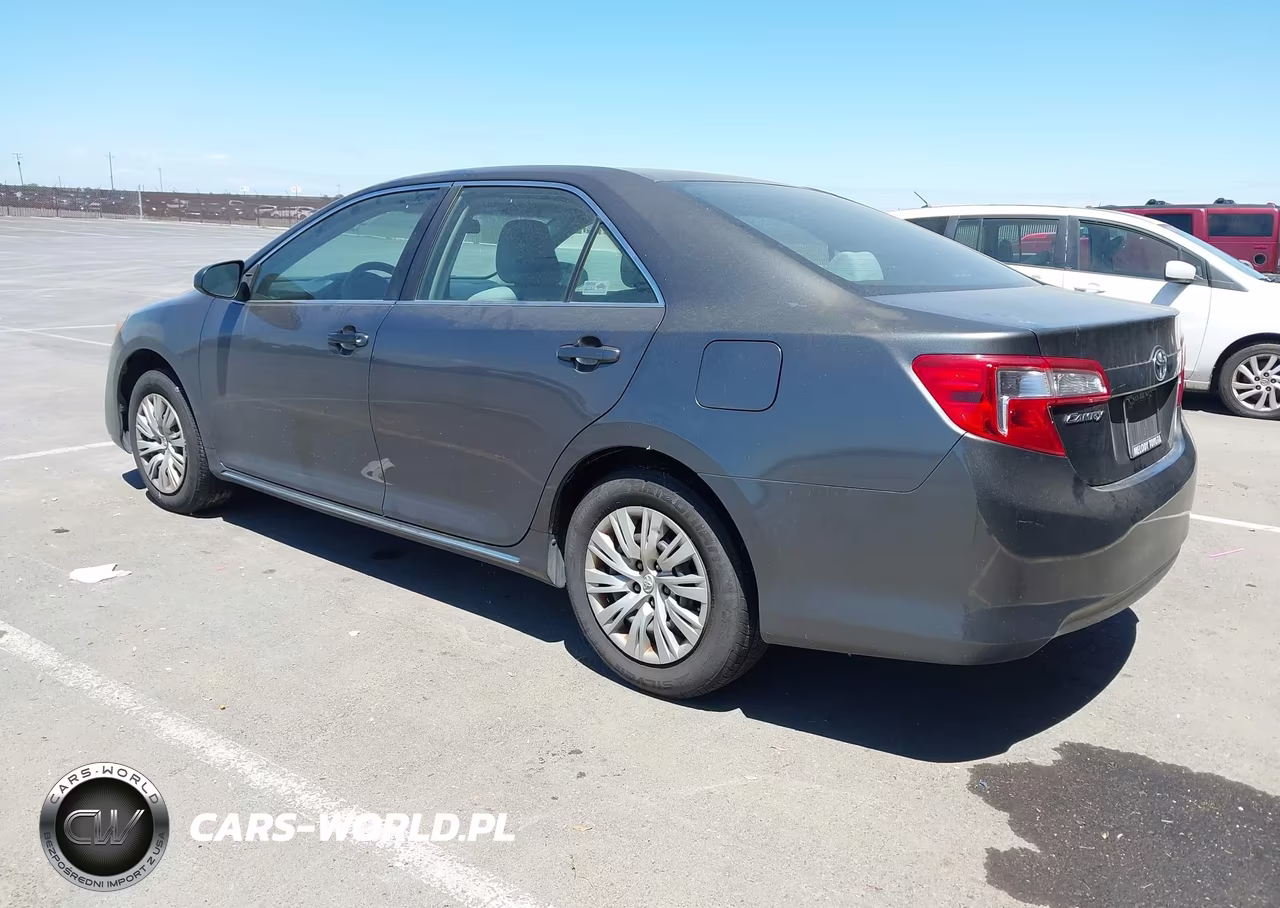 2012 Toyota Camry Le VIN:4T4BF1FK9CR172306 - 3
