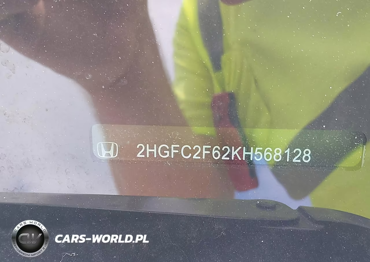 2019 Honda Civic Lx VIN:2HGFC2F62KH568128 - 9