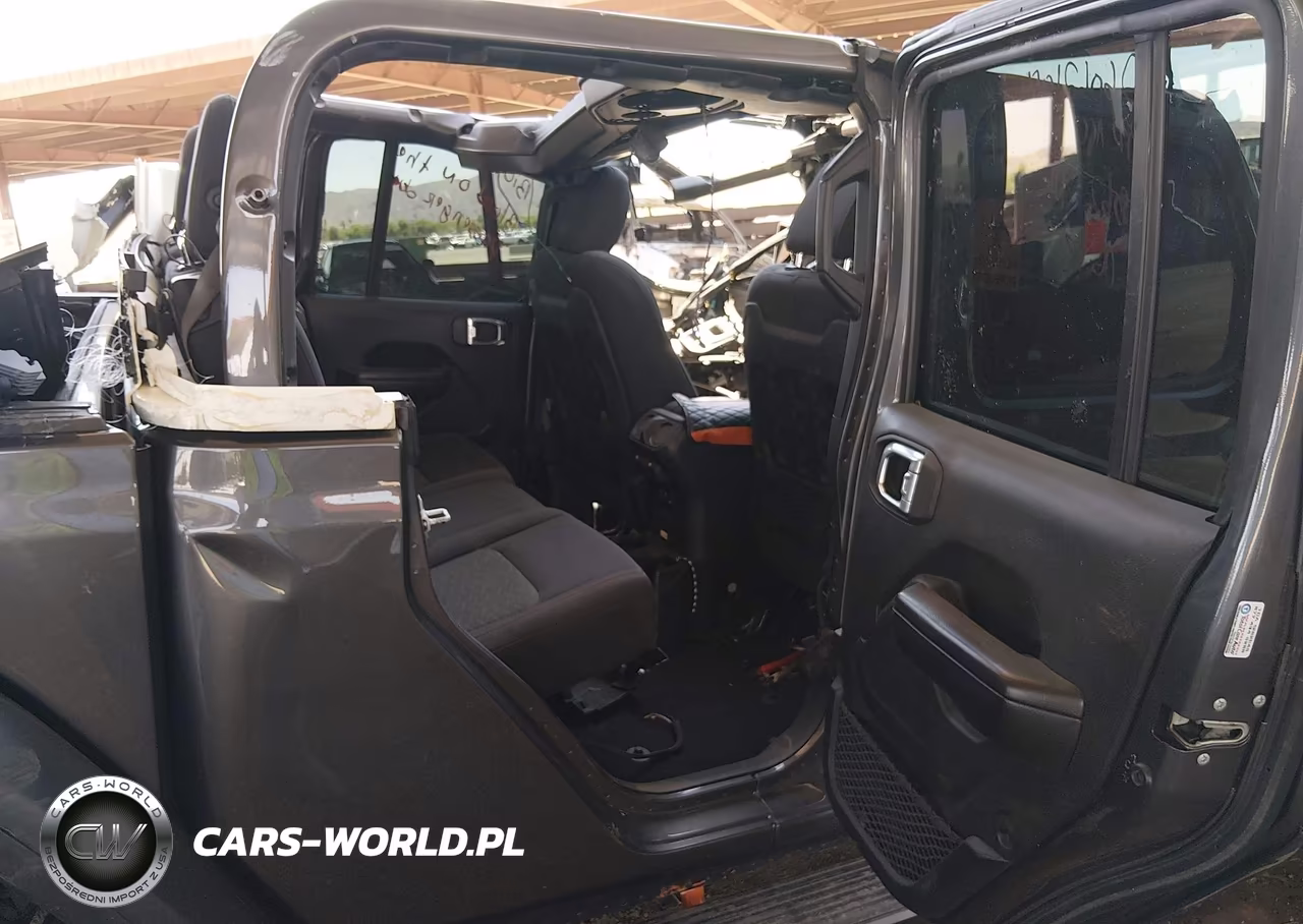 2020 Jeep Gladiator Mojave 4X4 VIN:1C6JJTEG9LL210678 - 8