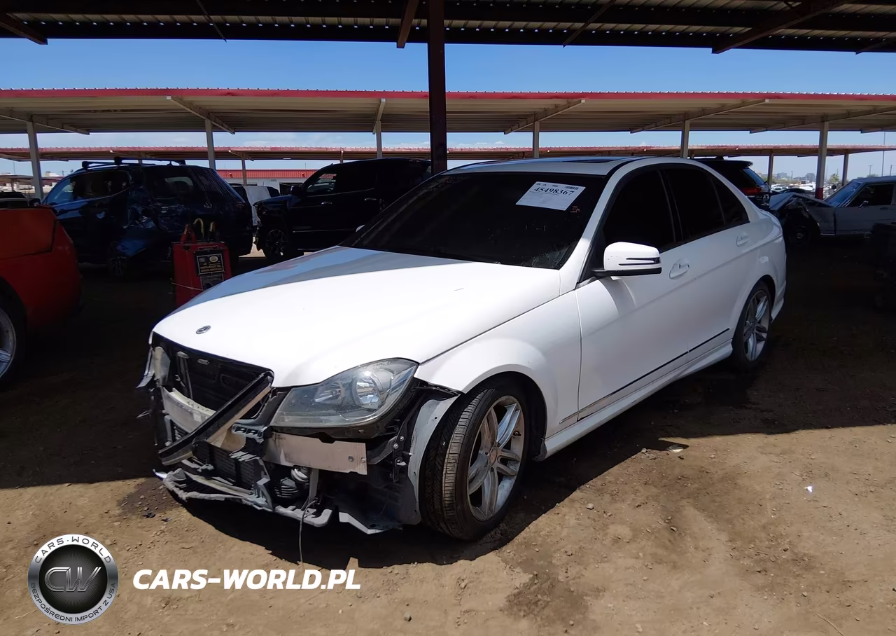 2014 Mercedes-Benz C 250 Sport VIN:WDDGF4HB1EA962678 - 2
