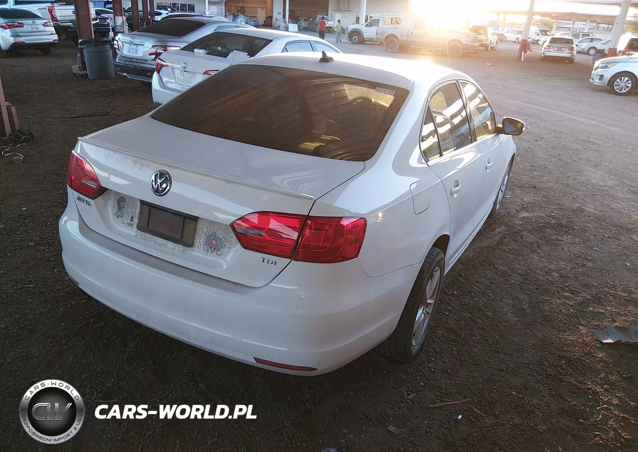 2012 Volkswagen Jetta 2.0L Tdi VIN:3VWLL7AJ9CM369877 - 4
