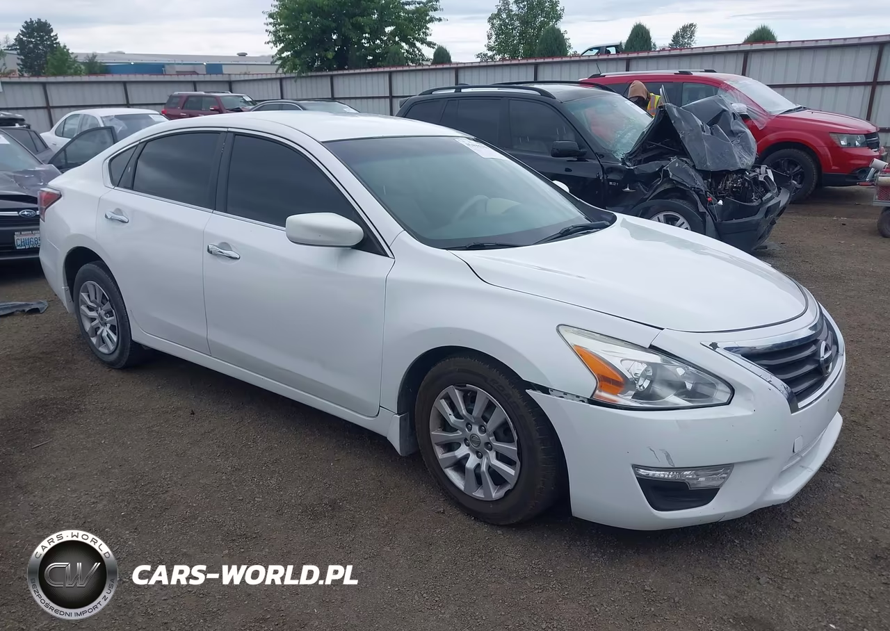2015 Nissan Altima 2.5 S VIN:1N4AL3AP9FN866872 - 14