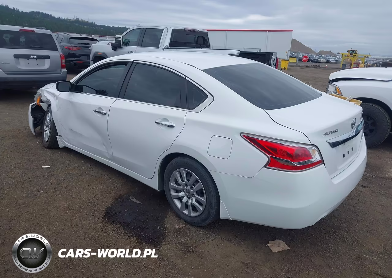 2015 Nissan Altima 2.5 S VIN:1N4AL3AP9FN866872 - 3