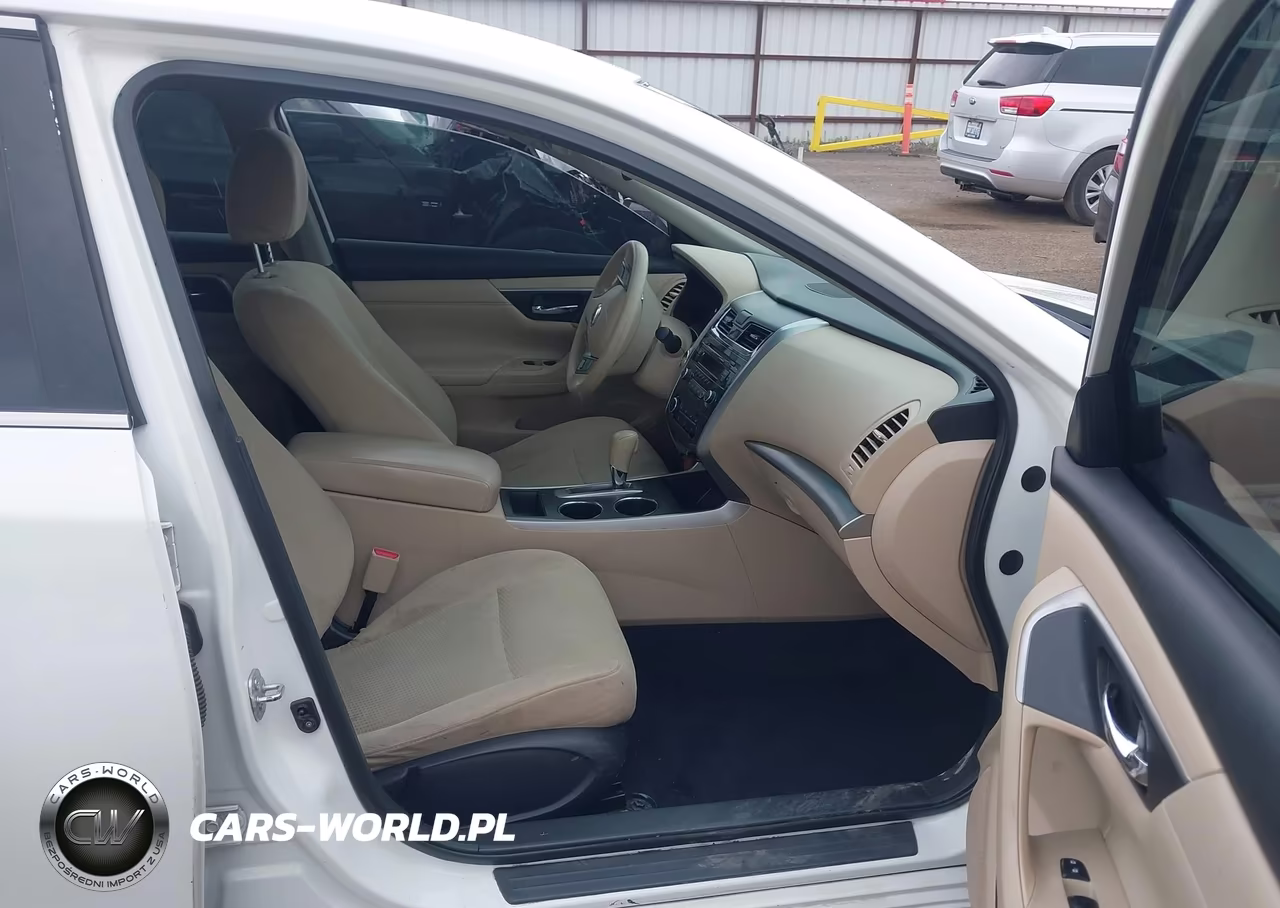2015 Nissan Altima 2.5 S VIN:1N4AL3AP9FN866872 - 5