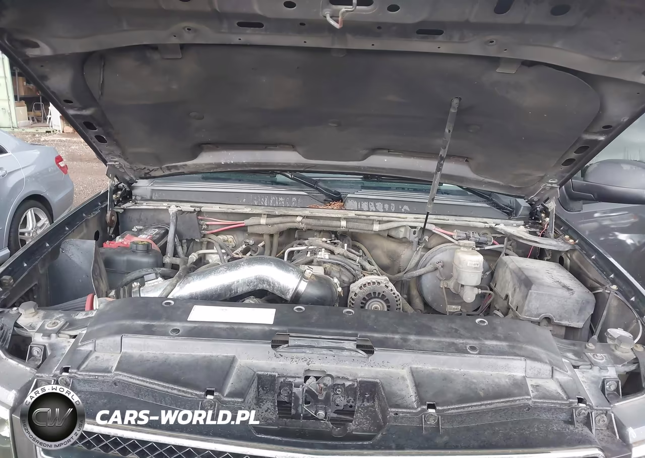 2010 Chevrolet Tahoe Ls VIN:1GNMCAE0XAR182494 - 10