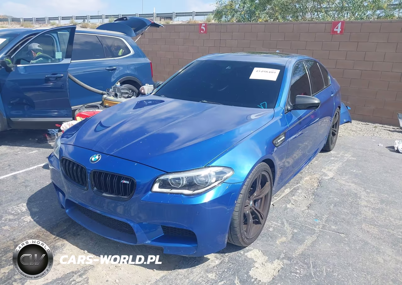 2015 BMW M5 VIN:WBSFV9C54FD594657 - 2