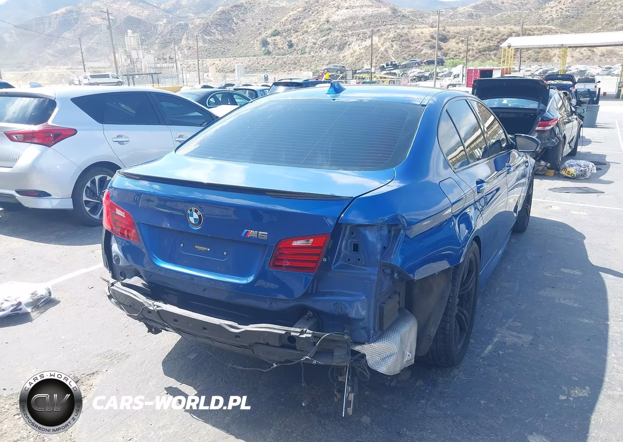 2015 BMW M5 VIN:WBSFV9C54FD594657 - 4
