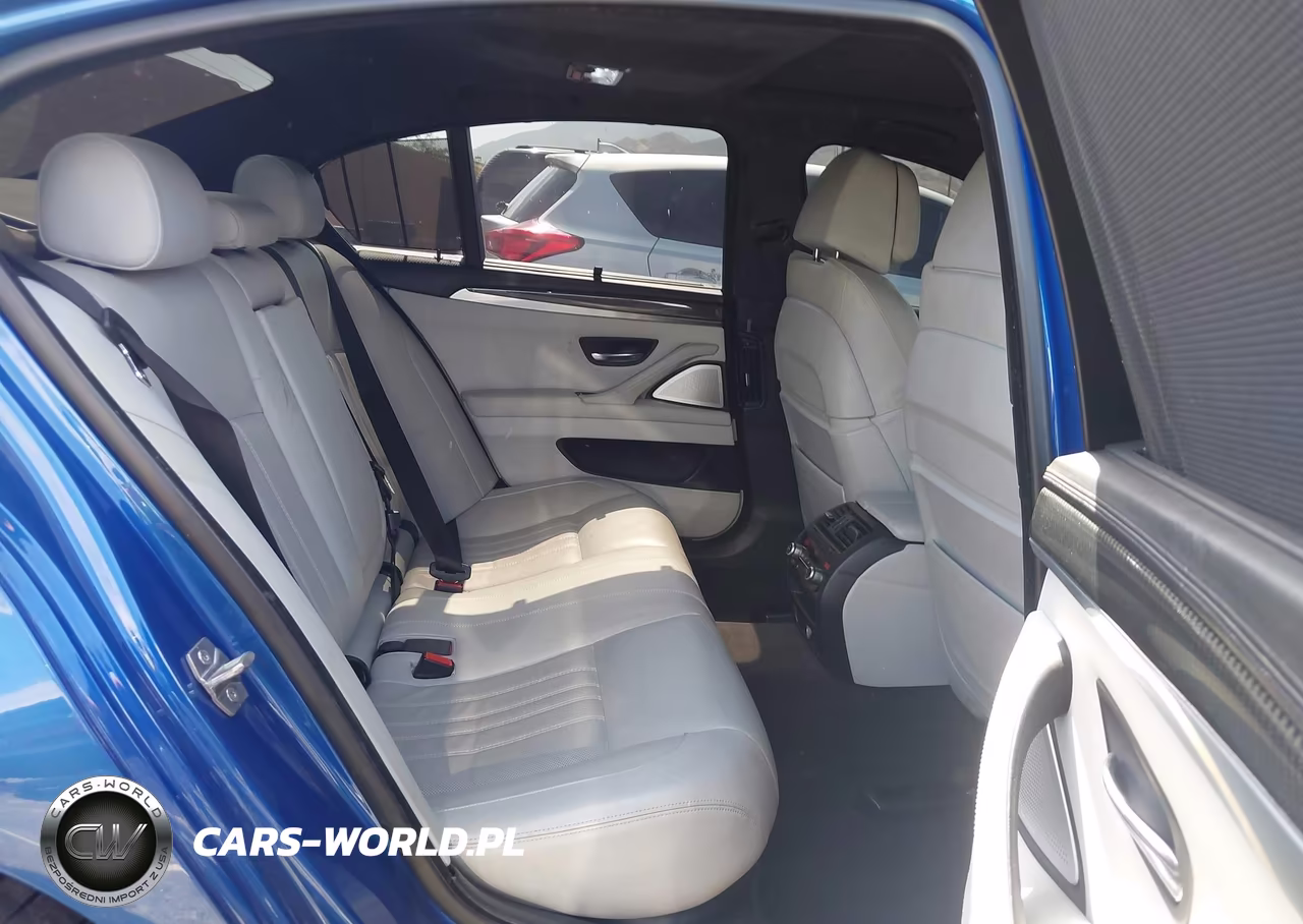 2015 BMW M5 VIN:WBSFV9C54FD594657 - 8