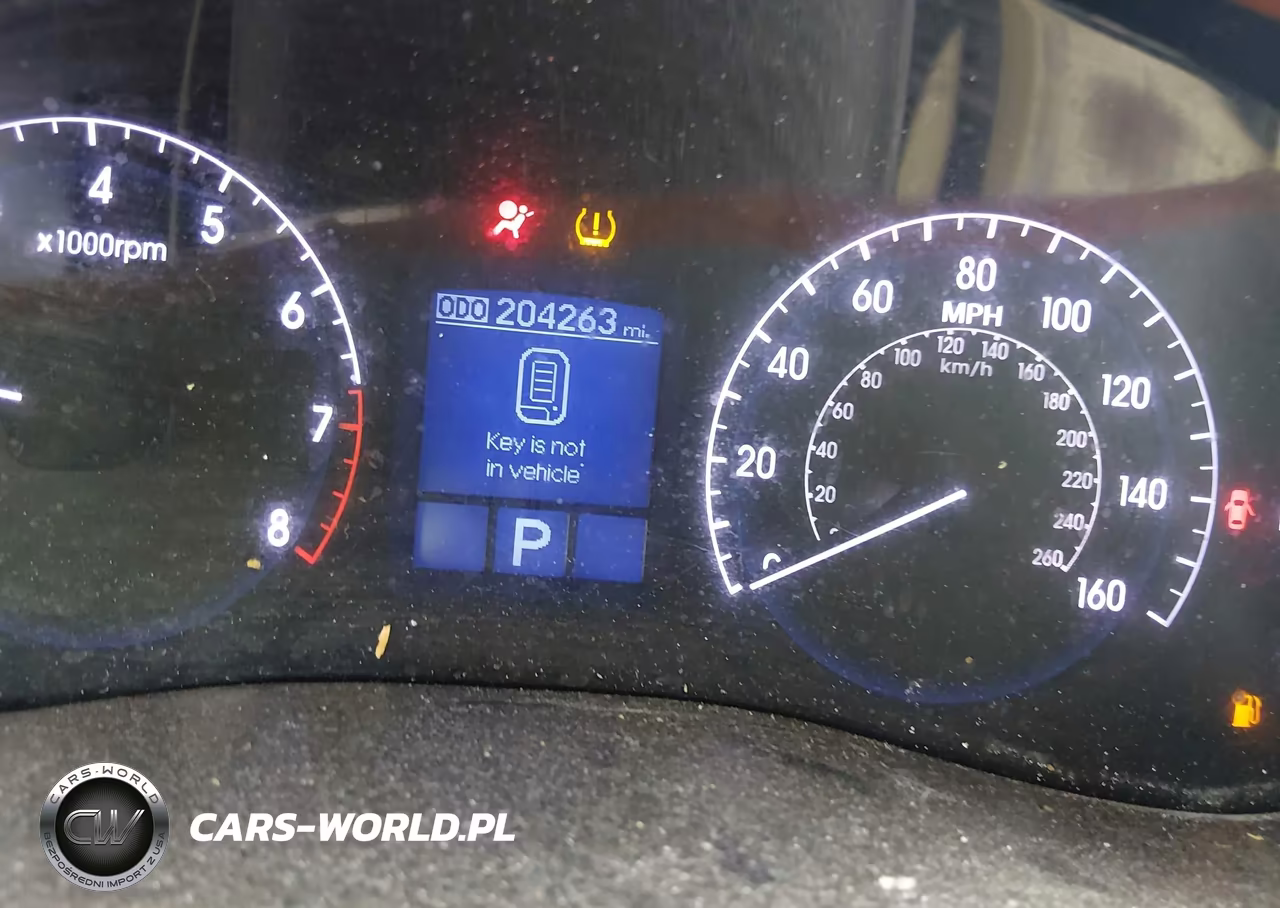 2014 Hyundai Genesis 3.8 VIN:KMHGC4DD9EU259351 - 15