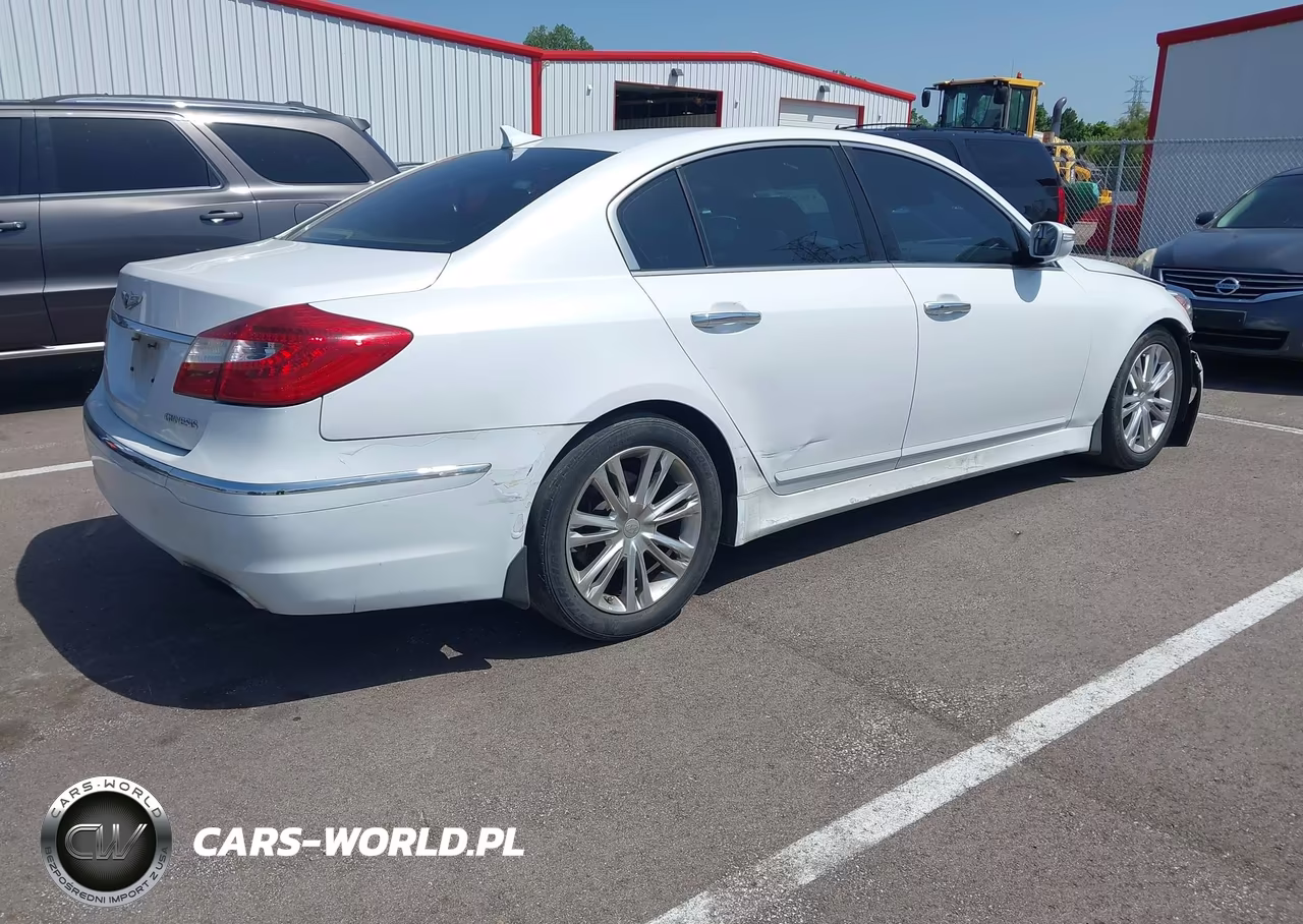 2014 Hyundai Genesis 3.8 VIN:KMHGC4DD9EU259351 - 4