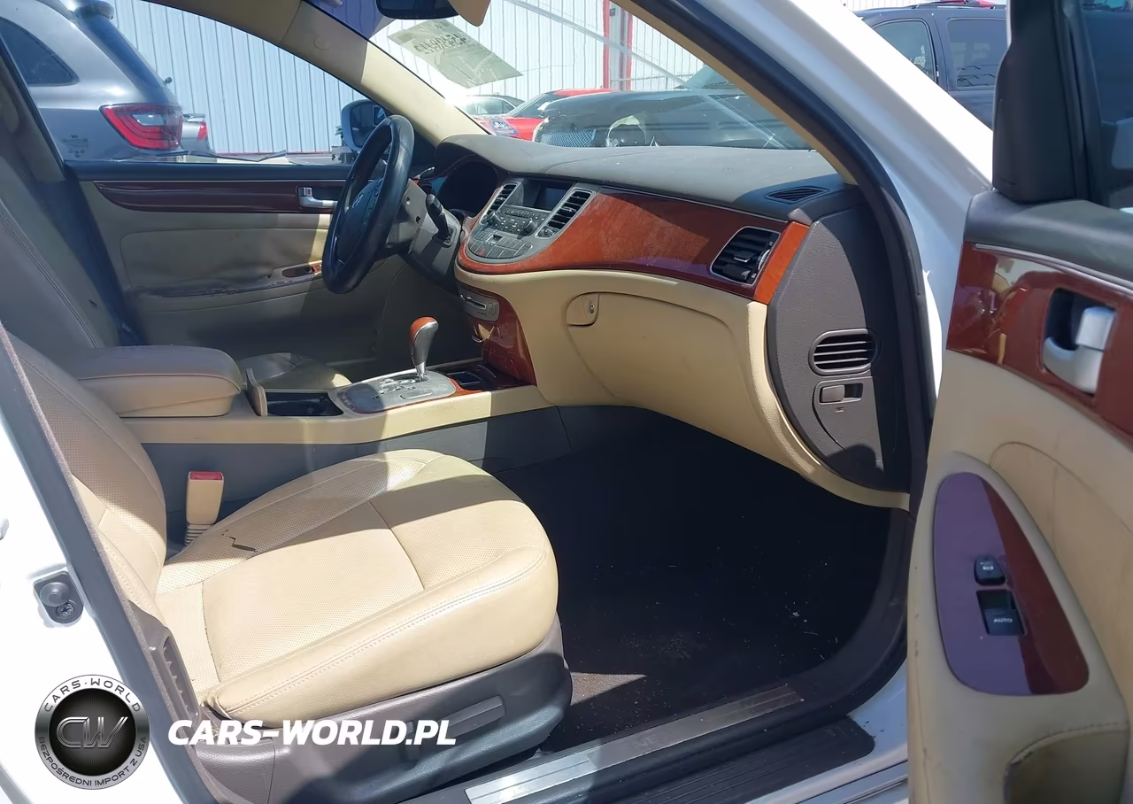 2014 Hyundai Genesis 3.8 VIN:KMHGC4DD9EU259351 - 5