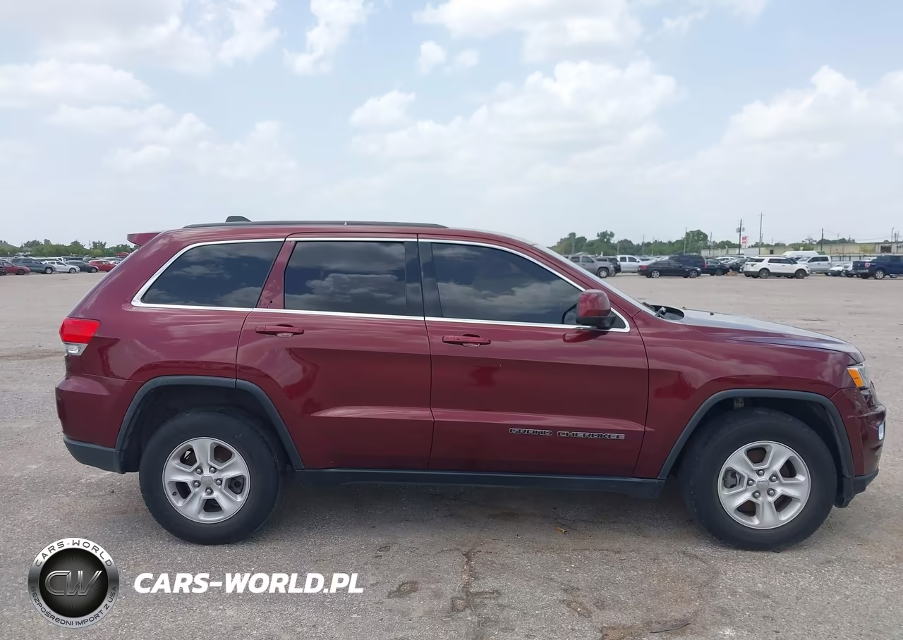2017 Jeep Grand Cherokee Laredo 4X4 VIN:1C4RJFAG1HC817913 - 13