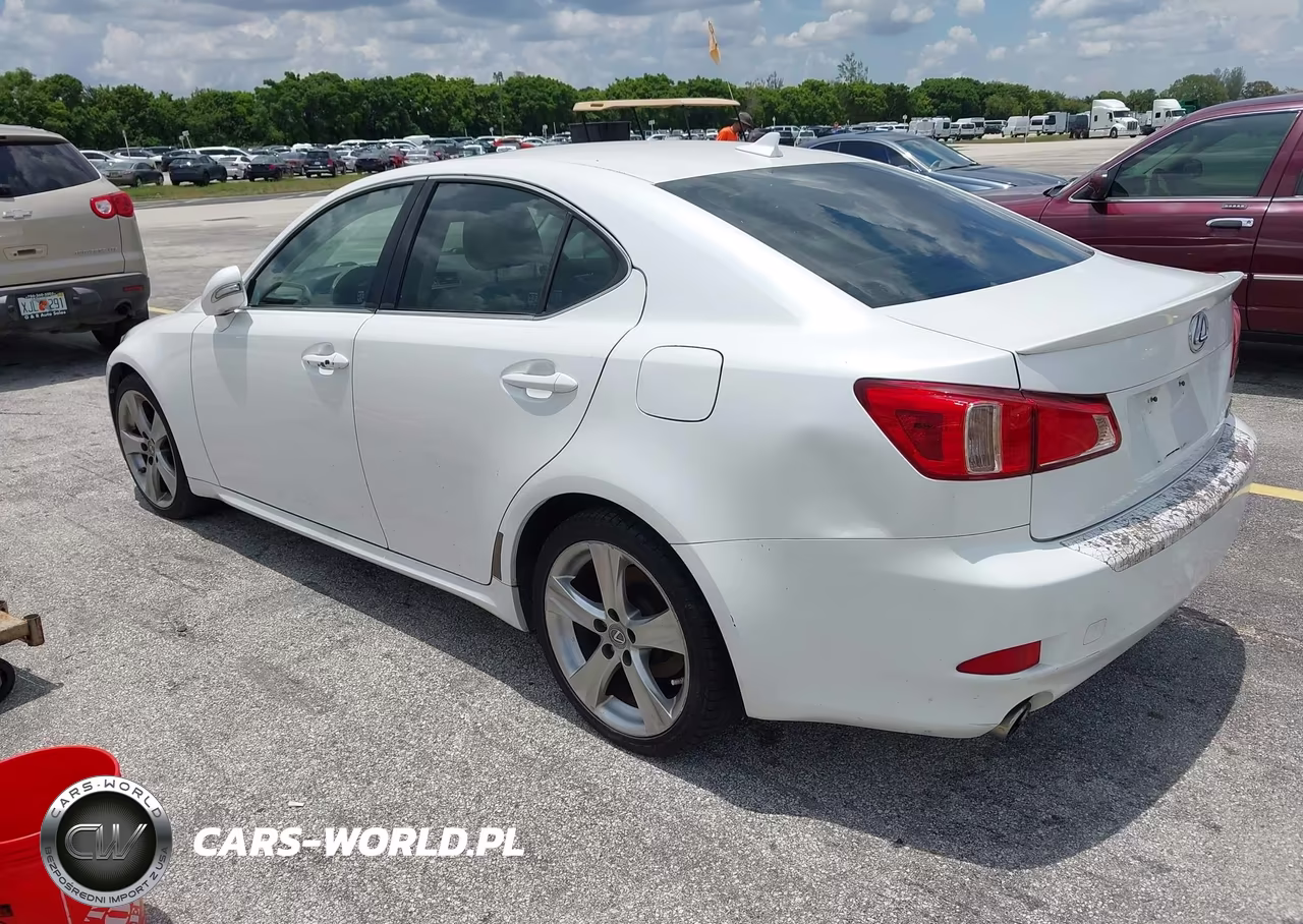 2013 Lexus Is 250 VIN:JTHBF5C21D5192814 - 3