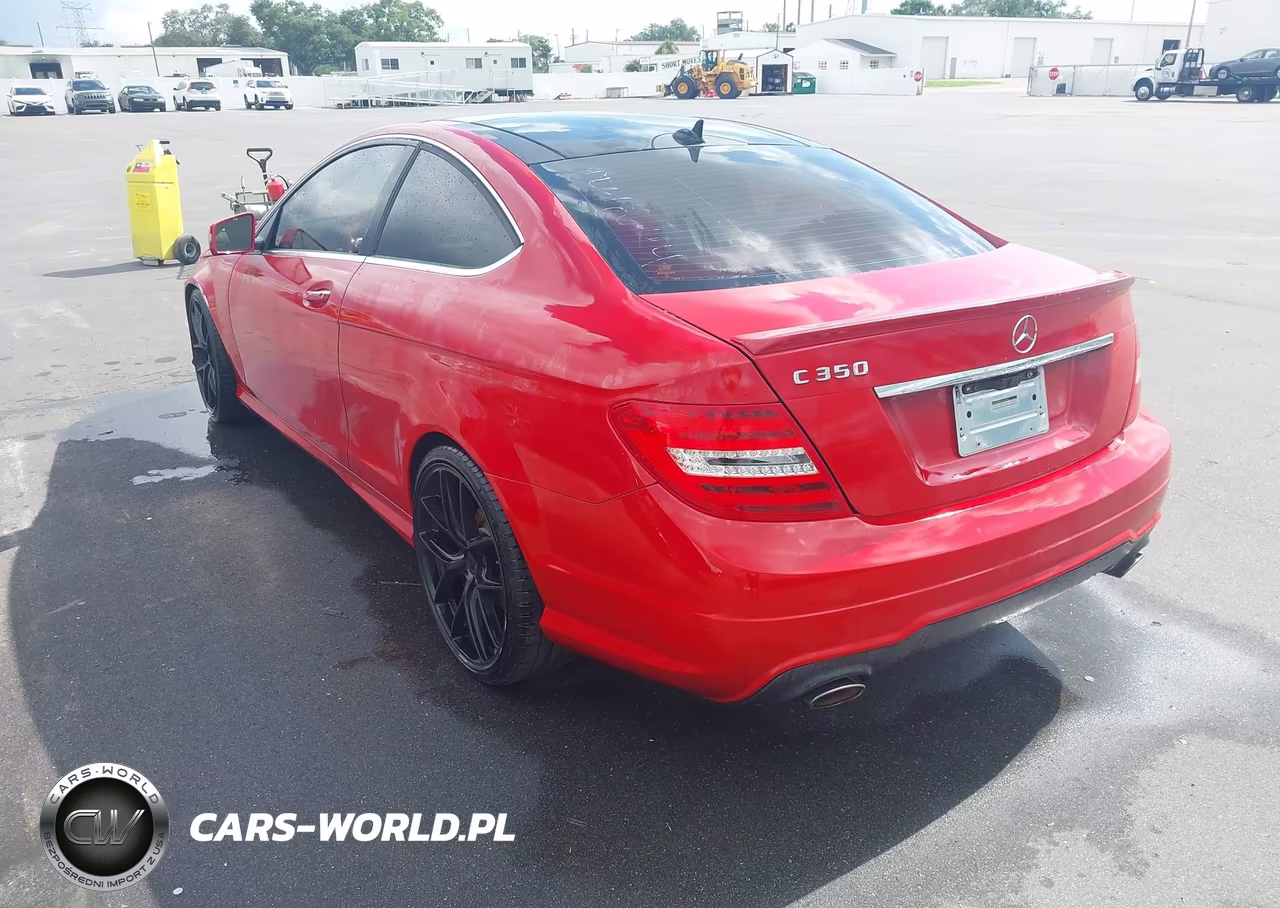 2013 Mercedes-Benz C 350 Sport VIN:WDDGJ5HB6DF946644 - 3