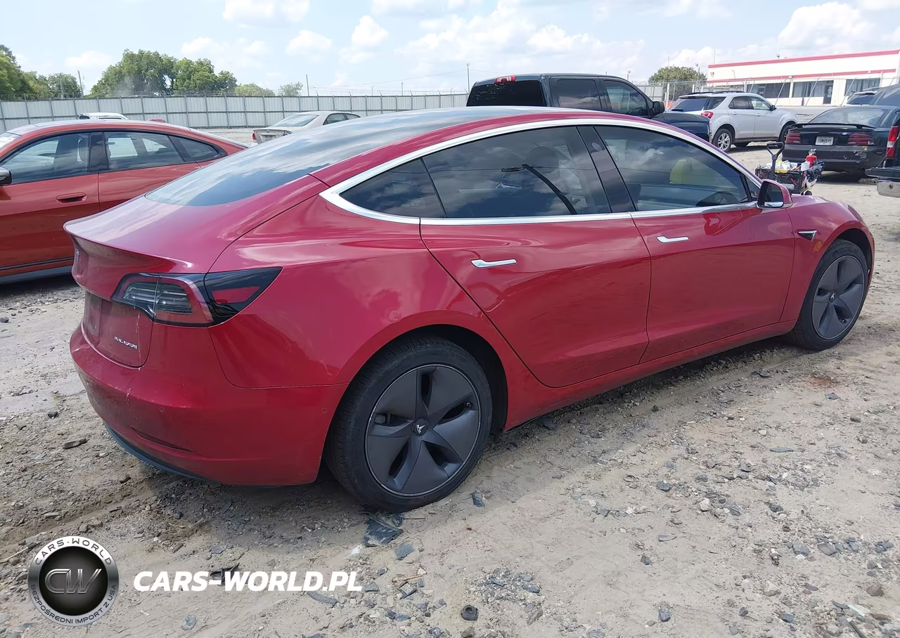 2018 Tesla Model 3 Long Range-Performance VIN:5YJ3E1EB2JF130167 - 4