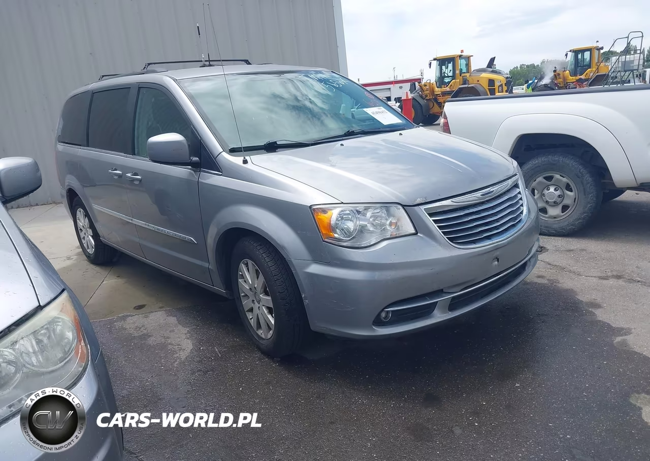 2016 Chrysler Town & Country Touring – zdjęcie 1 z 16