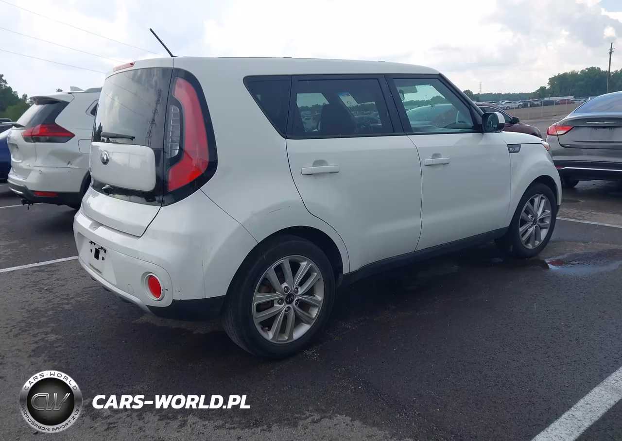 2017 Kia Soul + VIN:KNDJP3A57H7443020 - 4