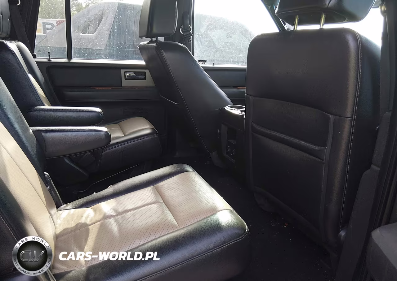 2007 Ford Expedition Eddie Bauer VIN:1FMFU18557LA58114 - 8