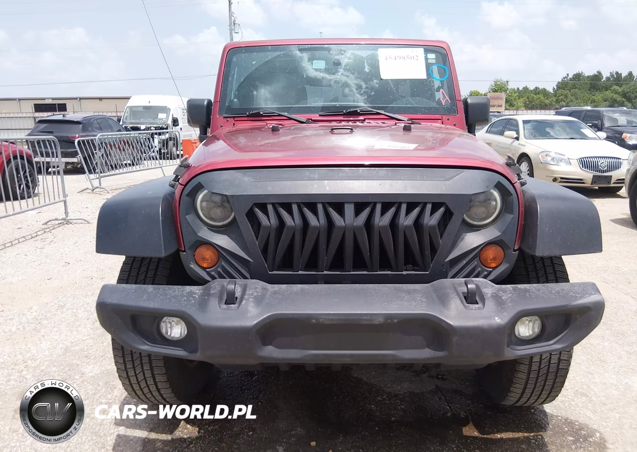 2013 Jeep Wrangler Unlimited Sahara VIN:1C4HJWEG2DL542939 - 12