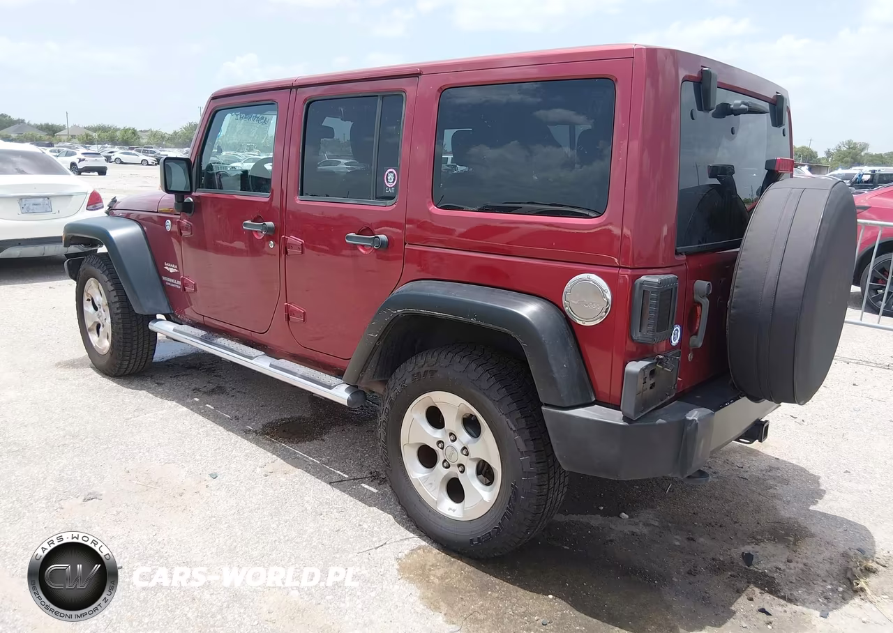 2013 Jeep Wrangler Unlimited Sahara VIN:1C4HJWEG2DL542939 - 3