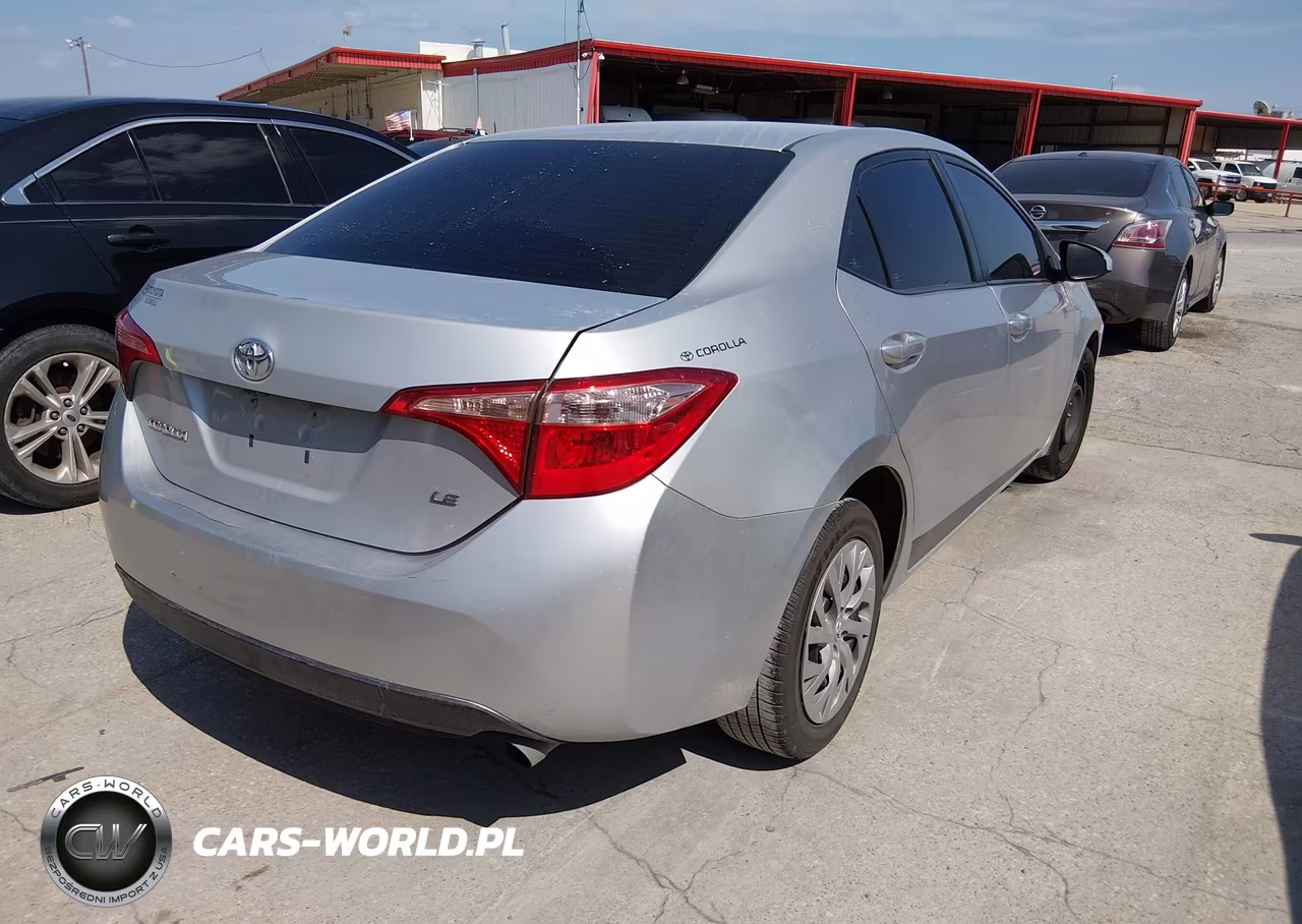 2019 Toyota Corolla Le VIN:2T1BURHE3KC210568 - 4