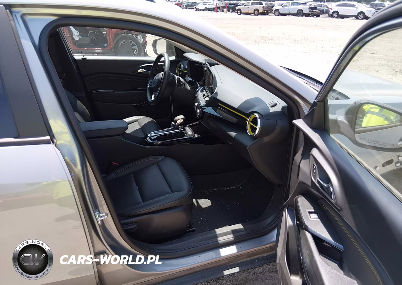 2025 Chevrolet Trax Fwd Activ VIN:KL77LKEP8SC138942 - 5