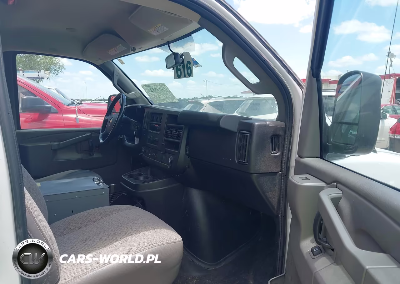 2020 Chevrolet Express Cargo Rwd 2500 Regular Wheelbase Wt VIN:1GCWGAFP6L1269621 - 5