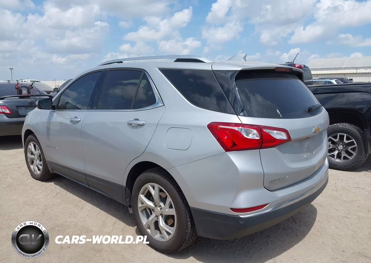 2018 Chevrolet Equinox Premier VIN:2GNAXMEVXJ6324102 - 3