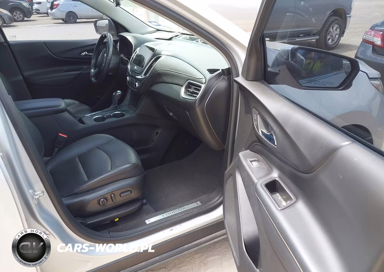 2018 Chevrolet Equinox Premier VIN:2GNAXMEVXJ6324102 - 5