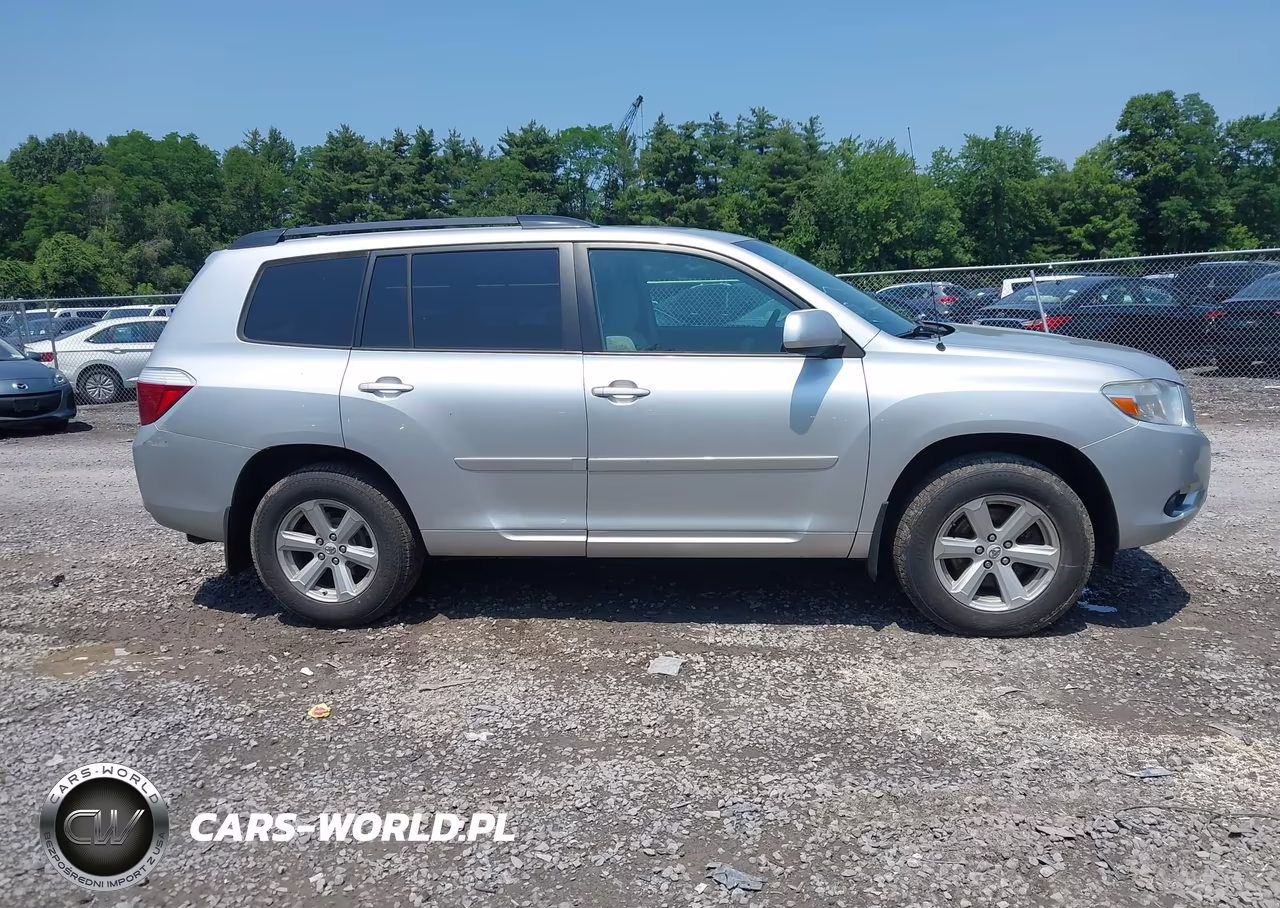 2010 Toyota Highlander Base V6 VIN:5TDBK3EH9AS011709 - 13