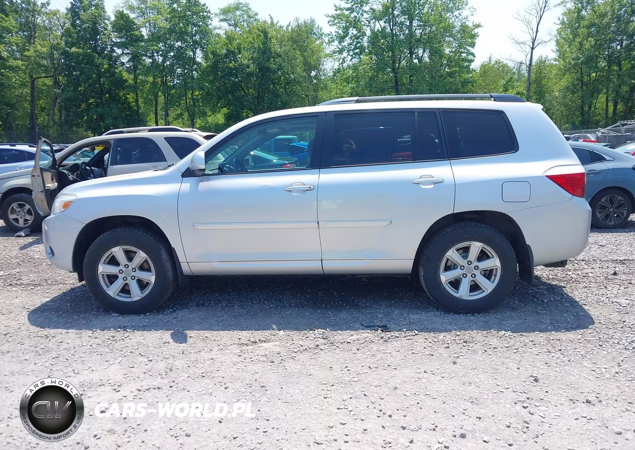 2010 Toyota Highlander Base V6 VIN:5TDBK3EH9AS011709 - 14