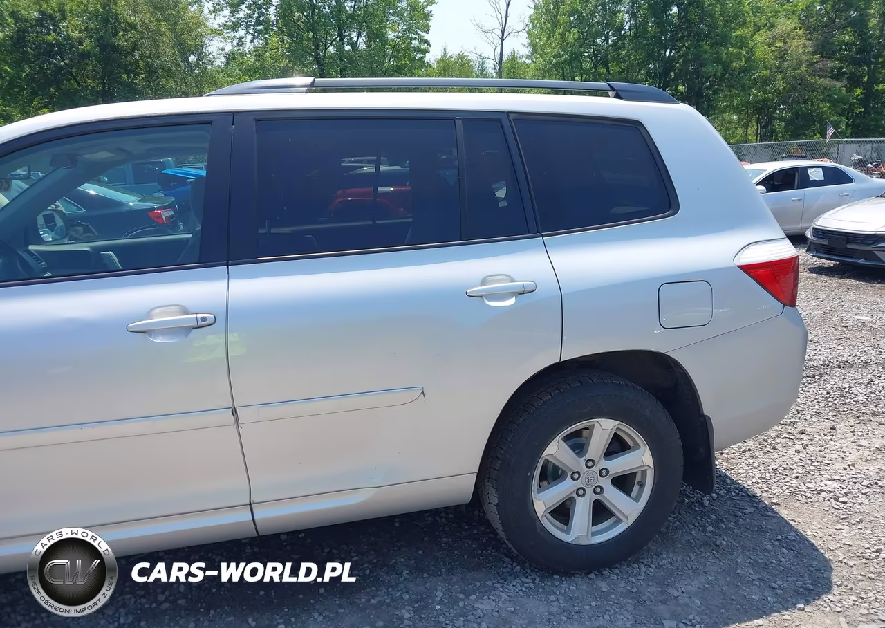 2010 Toyota Highlander Base V6 VIN:5TDBK3EH9AS011709 - 6