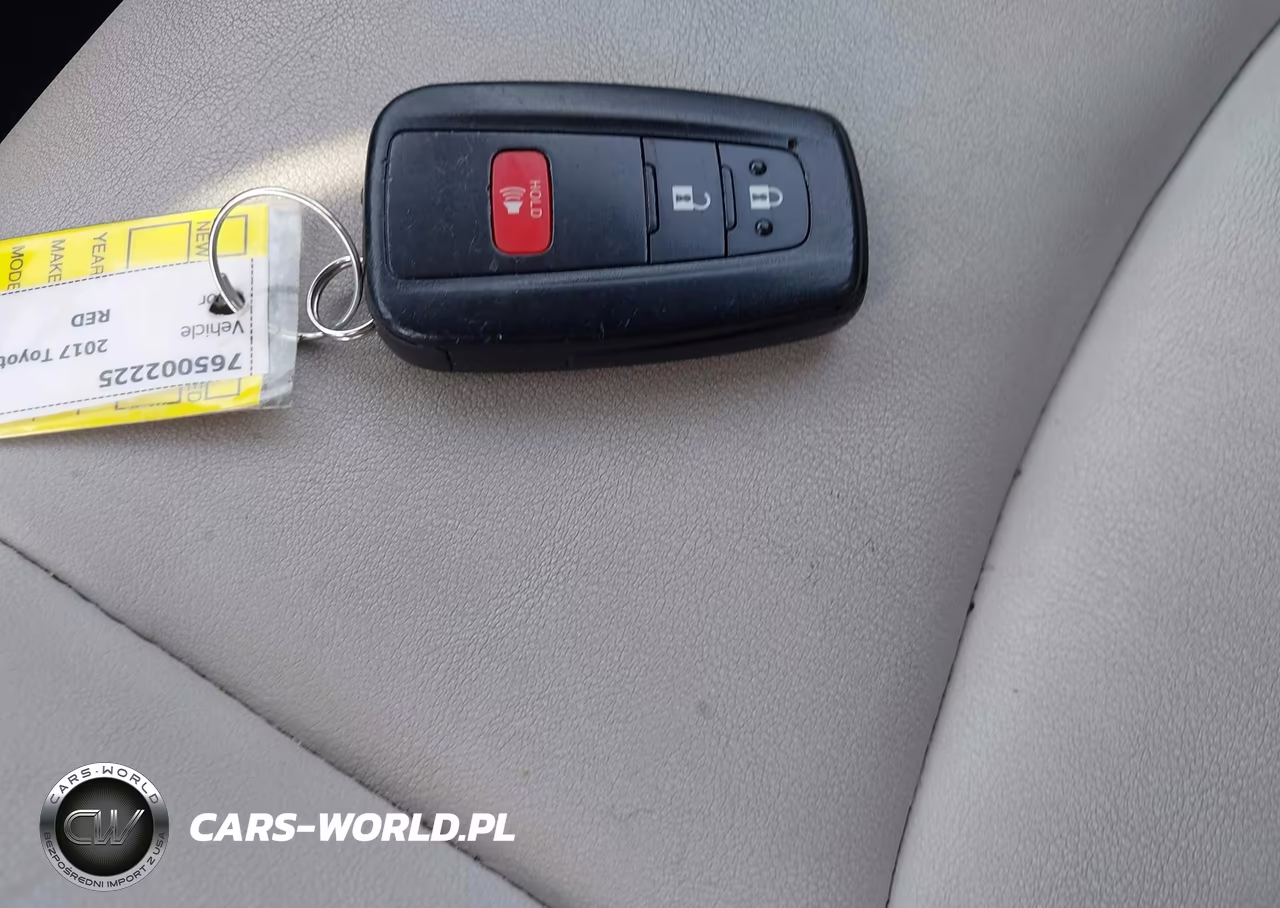 2017 Toyota Prius Four VIN:JTDKARFU6H3527801 - 11