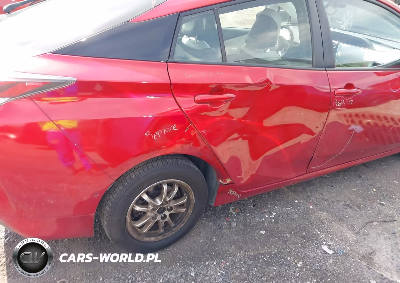 2017 Toyota Prius Four VIN:JTDKARFU6H3527801 - 6