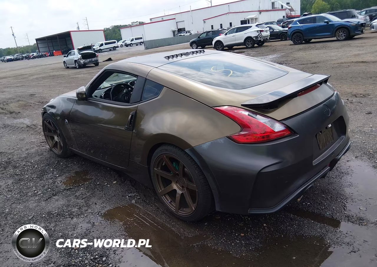 2013 Nissan 370Z Touring VIN:JN1AZ4EH9DM880682 - 3