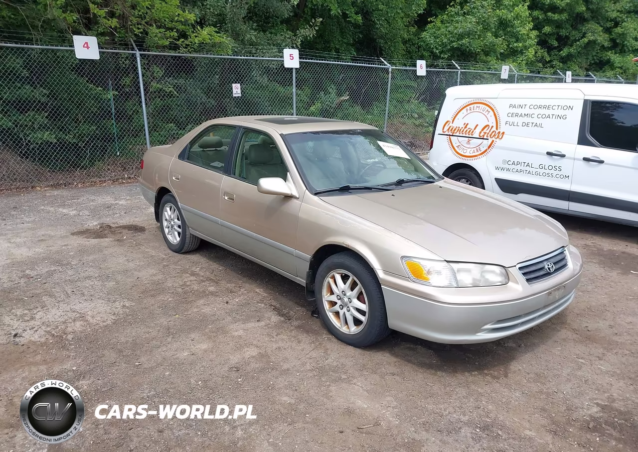 2001 Toyota Camry Le V6 – zdjęcie 1 z 14