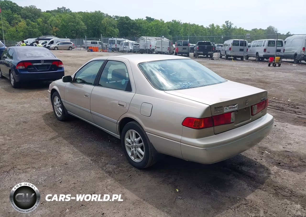 2001 Toyota Camry Le V6 VIN:JT2BF28K810324543 - 3