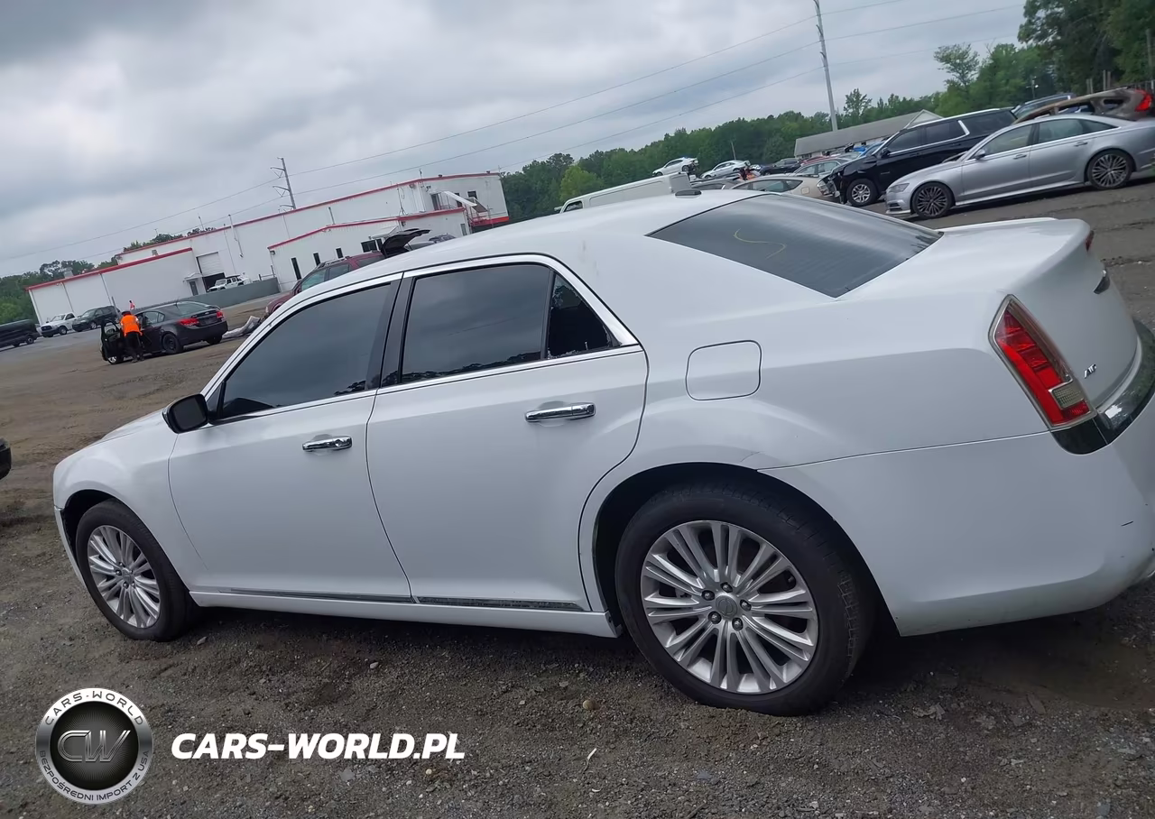 2014 Chrysler 300C Awd VIN:2C3CCAKG4EH376910 - 13