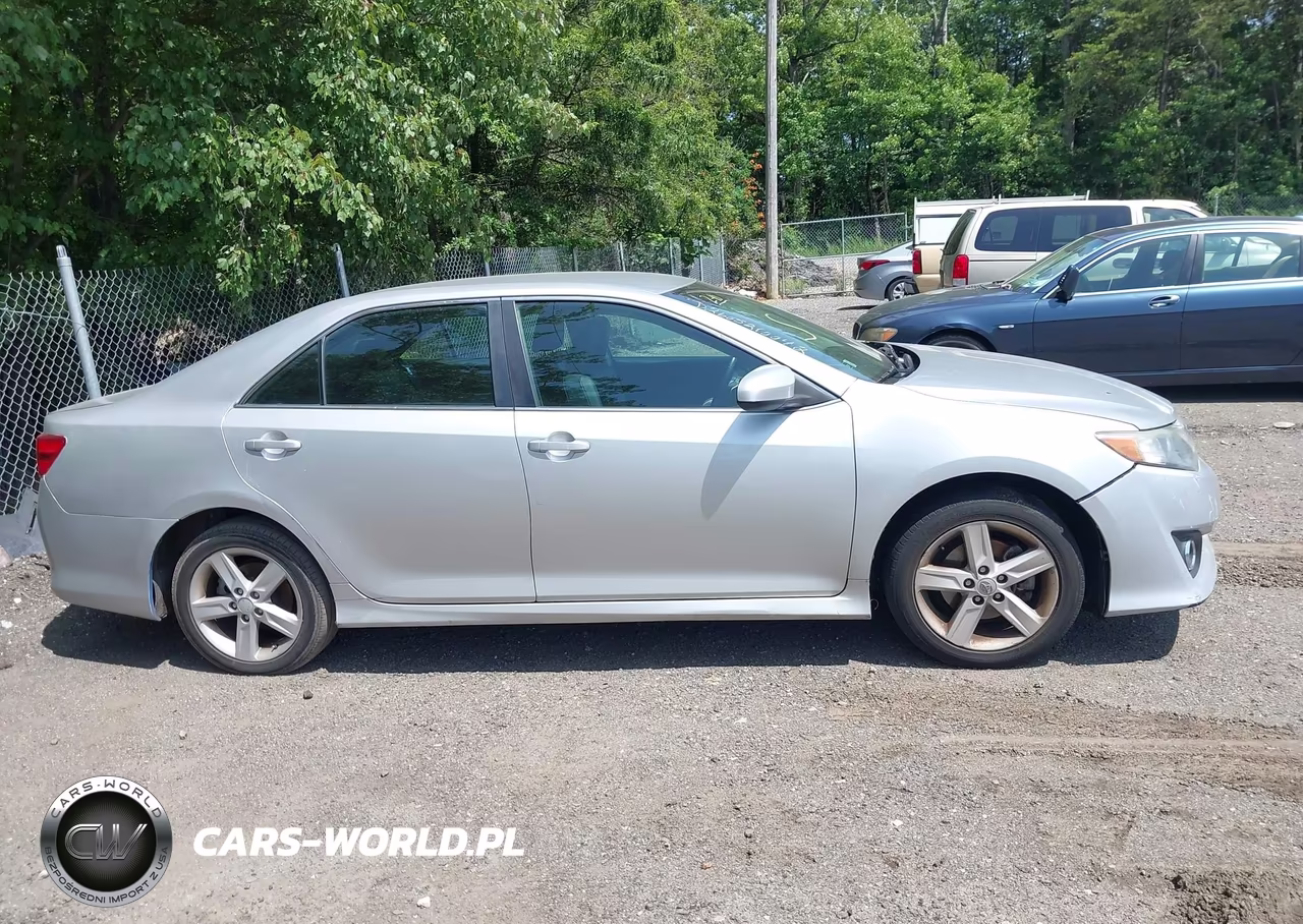 2013 Toyota Camry Se VIN:4T1BF1FK5DU264461 - 12